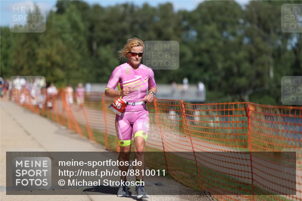 07.09.2025 - 19. Norderstedt Triathlon Michael Strokosch http://msf.ph/oto/8810011 07.09.2025 13:25:20 Laufen 235, 360 meine-sportfotos.de
