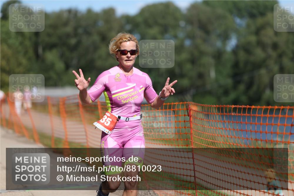 07.09.2025 - 19. Norderstedt Triathlon Michael Strokosch http://msf.ph/oto/8810023 07.09.2025 13:25:21 Laufen 235 meine-sportfotos.de