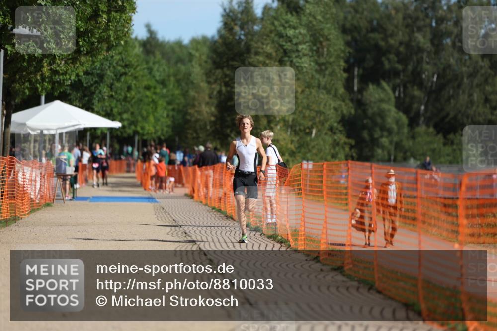 07.09.2025 - 19. Norderstedt Triathlon Michael Strokosch http://msf.ph/oto/8810033 07.09.2025 10:39:51 Laufen 675 meine-sportfotos.de