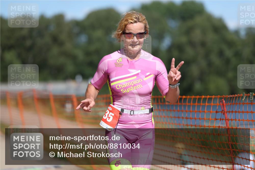 07.09.2025 - 19. Norderstedt Triathlon Michael Strokosch http://msf.ph/oto/8810034 07.09.2025 13:25:22 Laufen 235 meine-sportfotos.de