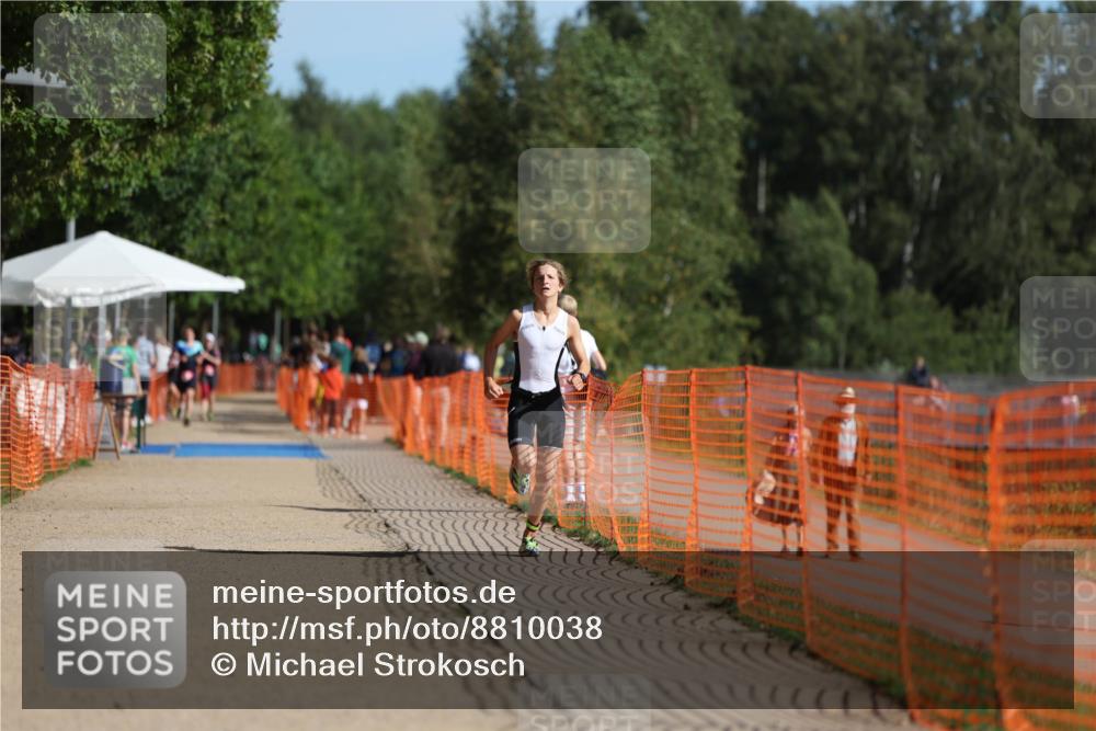 07.09.2025 - 19. Norderstedt Triathlon Michael Strokosch http://msf.ph/oto/8810038 07.09.2025 10:39:52 Laufen 675 meine-sportfotos.de