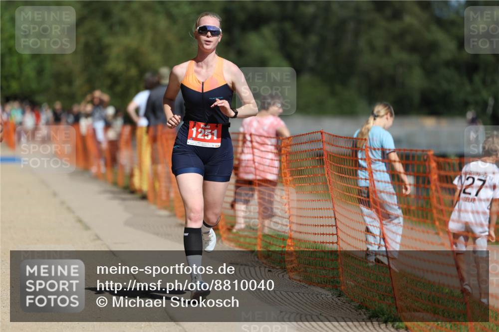 07.09.2025 - 19. Norderstedt Triathlon Michael Strokosch http://msf.ph/oto/8810040 07.09.2025 12:48:00 Laufen 216, 1251, 1315 meine-sportfotos.de