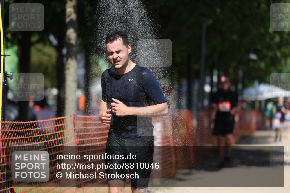 07.09.2025 - 19. Norderstedt Triathlon Michael Strokosch http://msf.ph/oto/8810046 07.09.2025 13:25:34 Laufen 171, 1331 meine-sportfotos.de