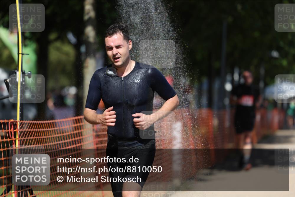 07.09.2025 - 19. Norderstedt Triathlon Michael Strokosch http://msf.ph/oto/8810050 07.09.2025 13:25:34 Laufen 171, 1331 meine-sportfotos.de