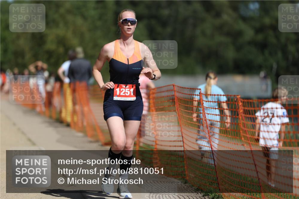 07.09.2025 - 19. Norderstedt Triathlon Michael Strokosch http://msf.ph/oto/8810051 07.09.2025 12:48:00 Laufen 216, 1251, 1315 meine-sportfotos.de