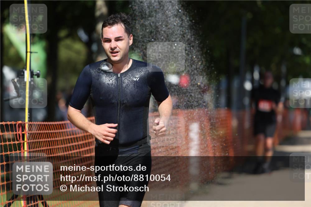 07.09.2025 - 19. Norderstedt Triathlon Michael Strokosch http://msf.ph/oto/8810054 07.09.2025 13:25:34 Laufen 171, 1331 meine-sportfotos.de