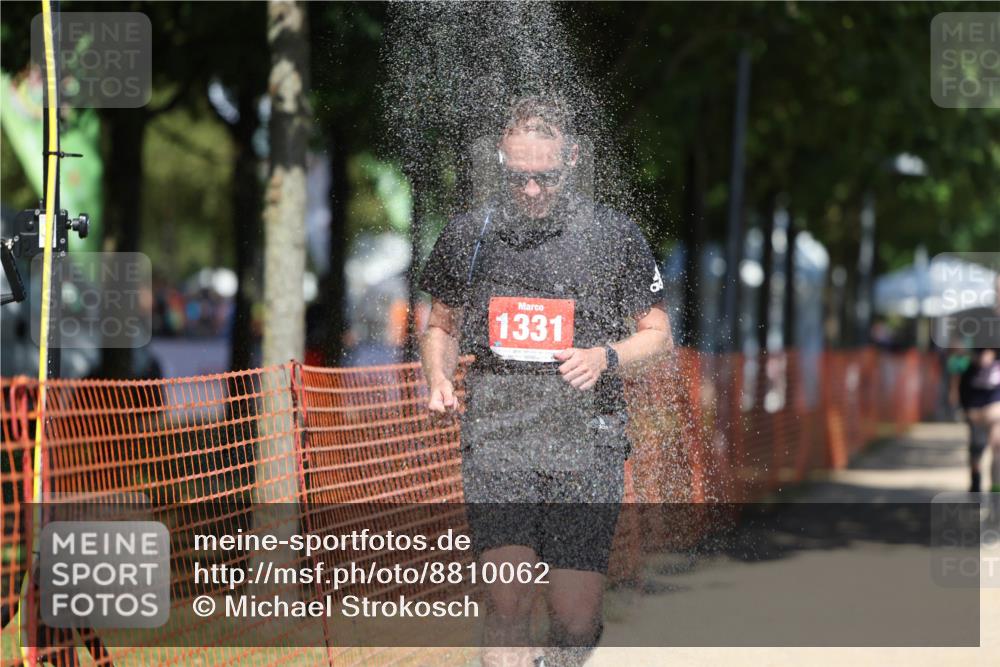 07.09.2025 - 19. Norderstedt Triathlon Michael Strokosch http://msf.ph/oto/8810062 07.09.2025 13:25:39 Laufen 232, 270, 319, 358, 809, 1331 meine-sportfotos.de