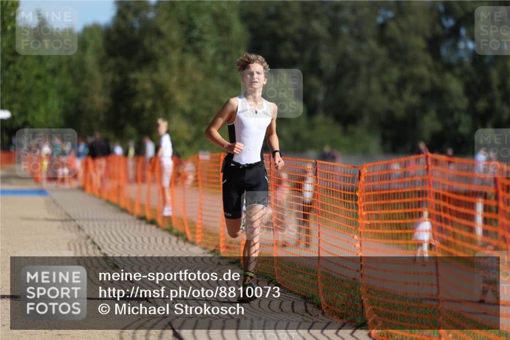 07.09.2025 - 19. Norderstedt Triathlon Michael Strokosch http://msf.ph/oto/8810073 07.09.2025 10:39:54 Laufen 675 meine-sportfotos.de