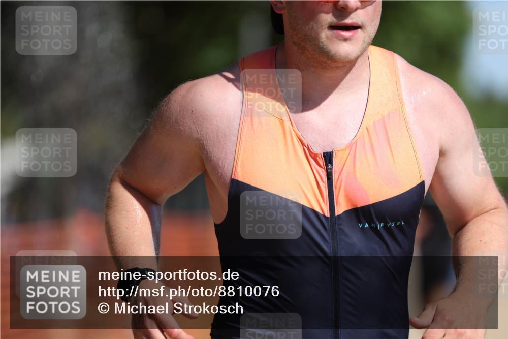 07.09.2025 - 19. Norderstedt Triathlon Michael Strokosch http://msf.ph/oto/8810076 07.09.2025 11:38:55 Laufen 833, 1184, 1340 meine-sportfotos.de