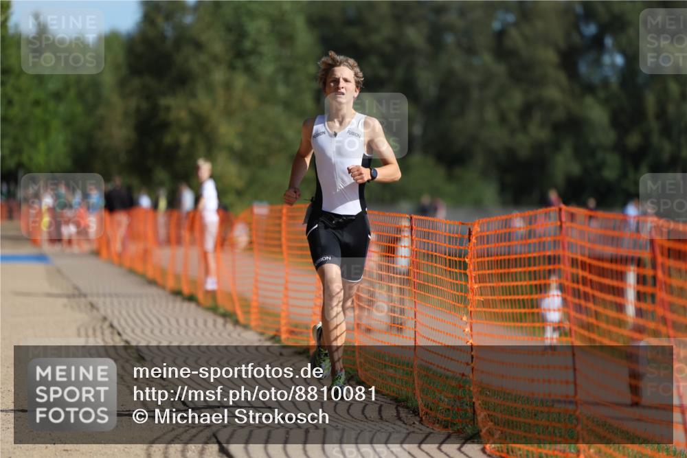 07.09.2025 - 19. Norderstedt Triathlon Michael Strokosch http://msf.ph/oto/8810081 07.09.2025 10:39:54 Laufen 675 meine-sportfotos.de