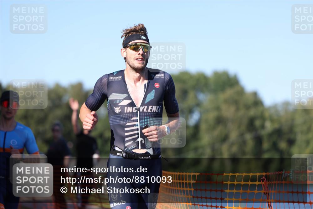 07.09.2025 - 19. Norderstedt Triathlon Michael Strokosch http://msf.ph/oto/8810093 07.09.2025 16:14:39 Laufen 425, 447, 528, 538, 1073, 1433 meine-sportfotos.de