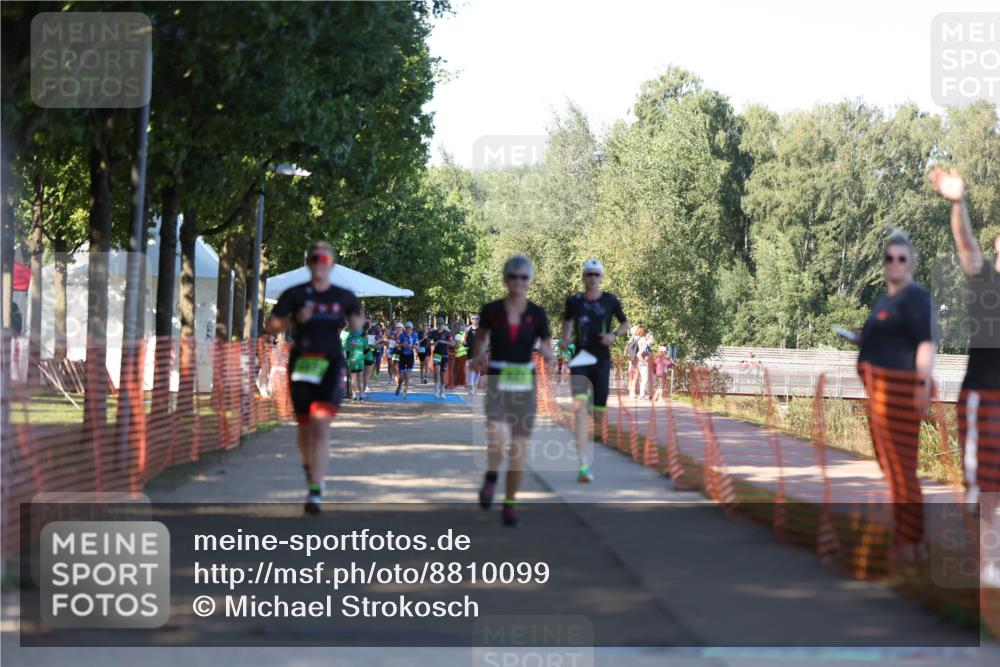 07.09.2025 - 19. Norderstedt Triathlon Michael Strokosch http://msf.ph/oto/8810099 07.09.2025 16:14:42 Laufen 425, 447, 538, 1073, 1433 meine-sportfotos.de