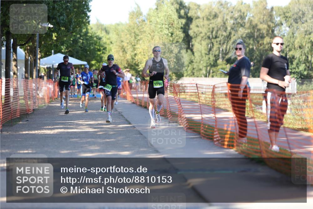 07.09.2025 - 19. Norderstedt Triathlon Michael Strokosch http://msf.ph/oto/8810153 07.09.2025 16:14:55 Laufen 494, 1051, 1065, 1590 meine-sportfotos.de
