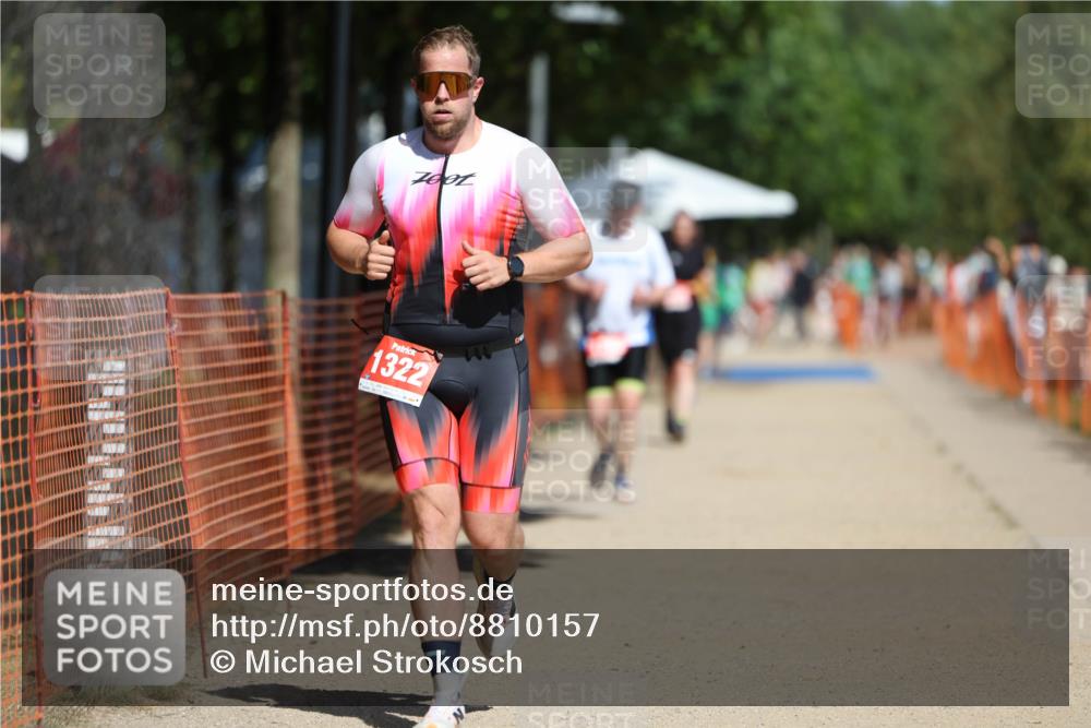 07.09.2025 - 19. Norderstedt Triathlon Michael Strokosch http://msf.ph/oto/8810157 07.09.2025 12:48:09 Laufen 1282, 1322 meine-sportfotos.de