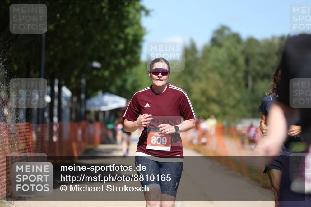07.09.2025 - 19. Norderstedt Triathlon Michael Strokosch http://msf.ph/oto/8810165 07.09.2025 13:25:46 Laufen 232, 270, 319, 358, 809 meine-sportfotos.de