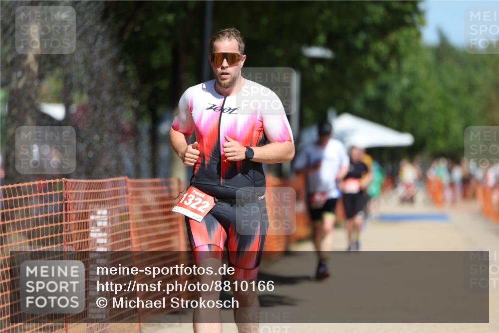 07.09.2025 - 19. Norderstedt Triathlon Michael Strokosch http://msf.ph/oto/8810166 07.09.2025 12:48:10 Laufen 1282, 1322 meine-sportfotos.de
