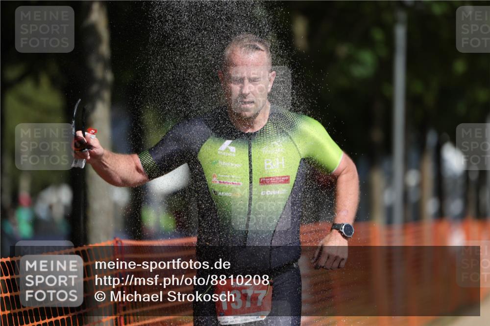 07.09.2025 - 19. Norderstedt Triathlon Michael Strokosch http://msf.ph/oto/8810208 07.09.2025 11:39:05 Laufen 231, 1377 meine-sportfotos.de