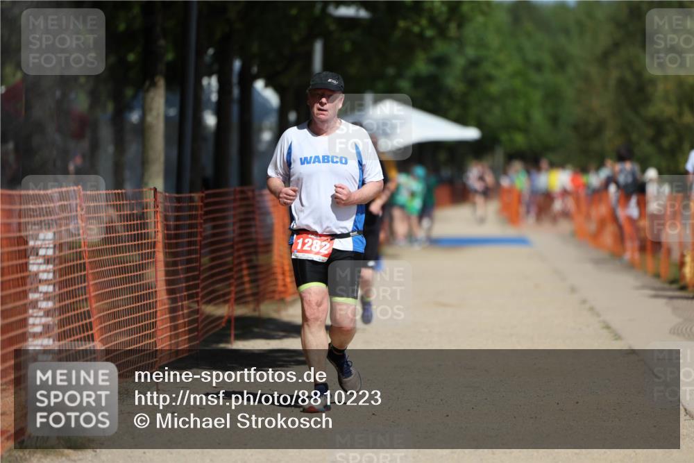 07.09.2025 - 19. Norderstedt Triathlon Michael Strokosch http://msf.ph/oto/8810223 07.09.2025 12:48:14 Laufen 1282, 1322, 1349 meine-sportfotos.de