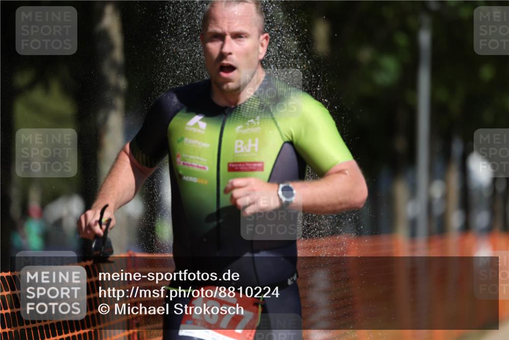 07.09.2025 - 19. Norderstedt Triathlon Michael Strokosch http://msf.ph/oto/8810224 07.09.2025 11:39:05 Laufen 231, 1377 meine-sportfotos.de