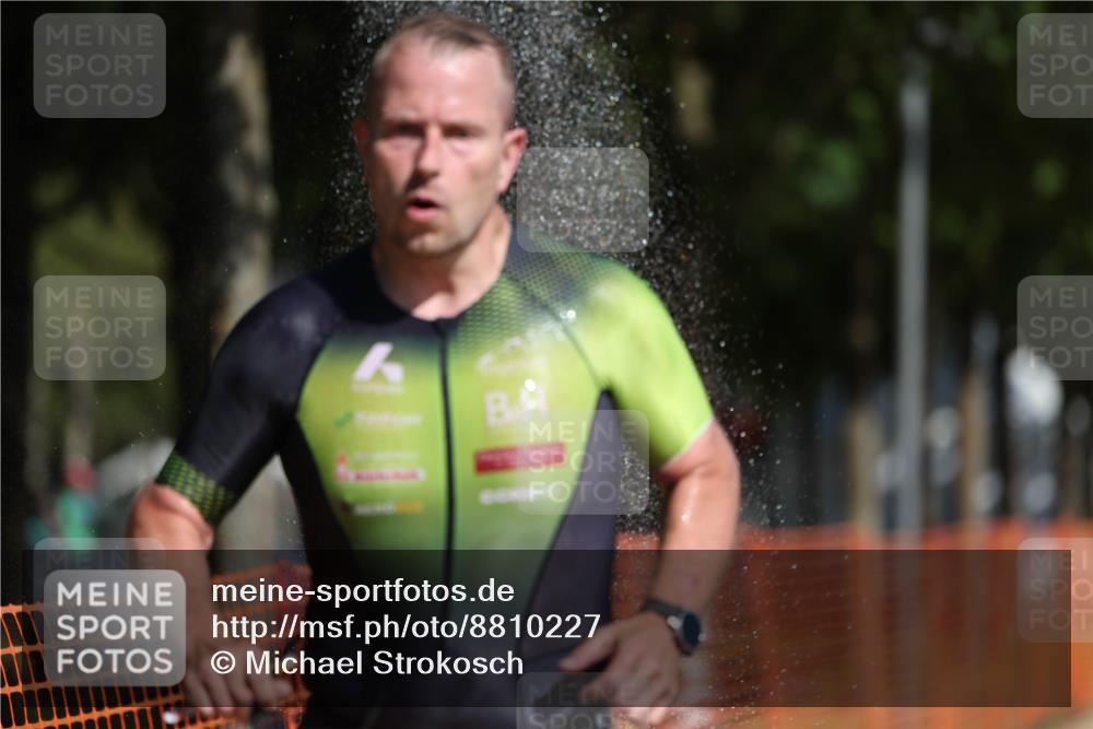 07.09.2025 - 19. Norderstedt Triathlon Michael Strokosch http://msf.ph/oto/8810227 07.09.2025 11:39:05 Laufen 231, 1377 meine-sportfotos.de