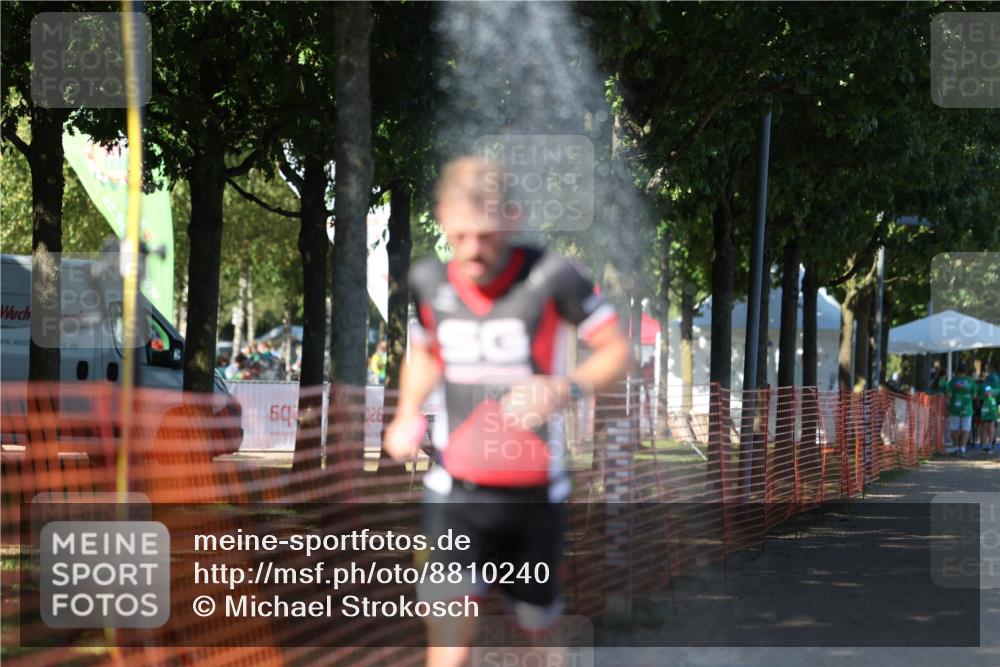07.09.2025 - 19. Norderstedt Triathlon Michael Strokosch http://msf.ph/oto/8810240 07.09.2025 15:17:39 Laufen 982, 983 meine-sportfotos.de