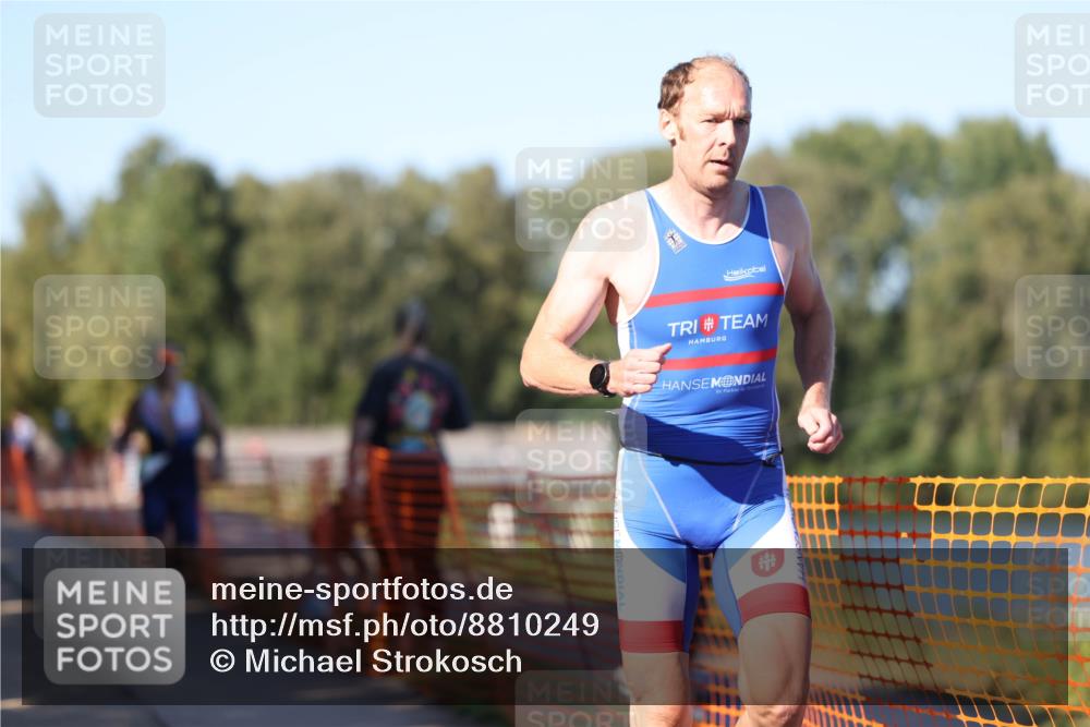 07.09.2025 - 19. Norderstedt Triathlon Michael Strokosch http://msf.ph/oto/8810249 07.09.2025 16:15:06 Laufen 479, 536, 540, 1065, 1563, 1600 meine-sportfotos.de