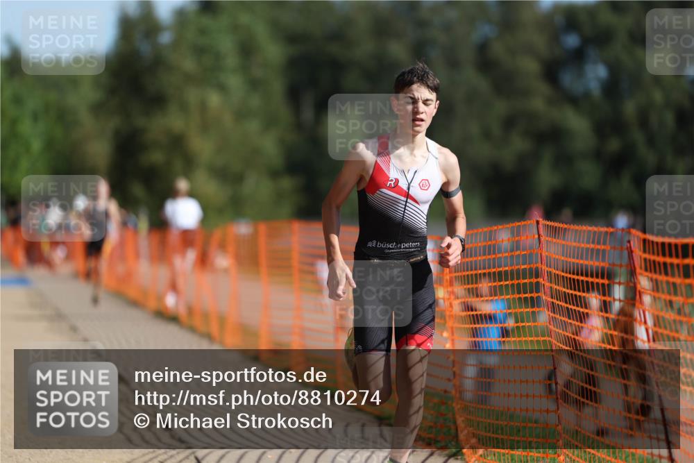 07.09.2025 - 19. Norderstedt Triathlon Michael Strokosch http://msf.ph/oto/8810274 07.09.2025 10:40:15 Laufen 664, 1127 meine-sportfotos.de
