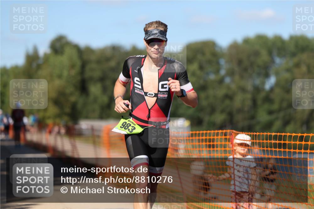 07.09.2025 - 19. Norderstedt Triathlon Michael Strokosch http://msf.ph/oto/8810276 07.09.2025 15:17:42 Laufen 982, 983 meine-sportfotos.de