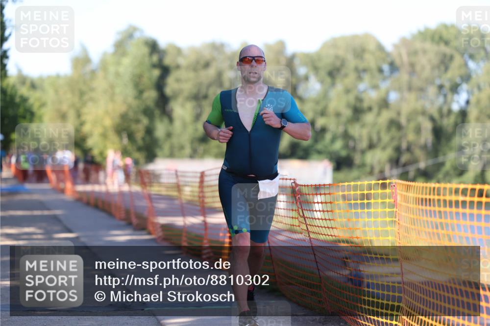 07.09.2025 - 19. Norderstedt Triathlon Michael Strokosch http://msf.ph/oto/8810302 07.09.2025 16:15:15 Laufen 530, 540 meine-sportfotos.de