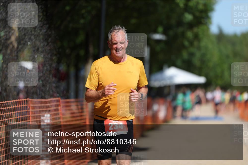 07.09.2025 - 19. Norderstedt Triathlon Michael Strokosch http://msf.ph/oto/8810346 07.09.2025 12:48:28 Laufen 234 meine-sportfotos.de