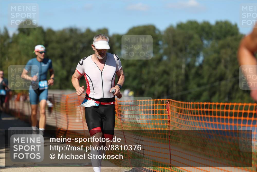 07.09.2025 - 19. Norderstedt Triathlon Michael Strokosch http://msf.ph/oto/8810376 07.09.2025 15:18:00 Laufen 398, 422, 896, 970, 990, 1478 meine-sportfotos.de