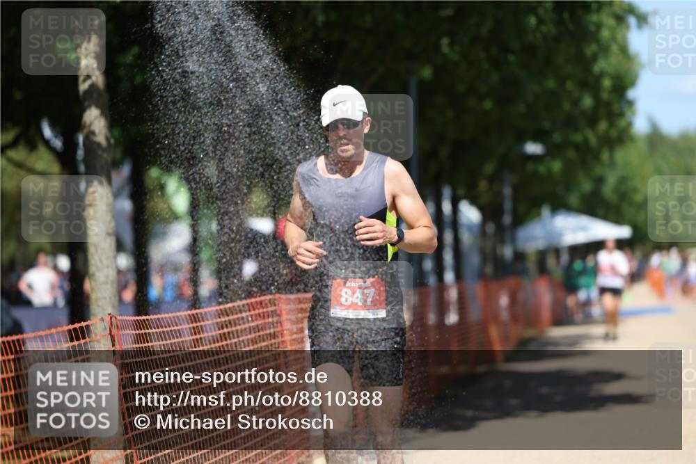 07.09.2025 - 19. Norderstedt Triathlon Michael Strokosch http://msf.ph/oto/8810388 07.09.2025 13:26:07 Laufen 247, 310, 337, 847 meine-sportfotos.de