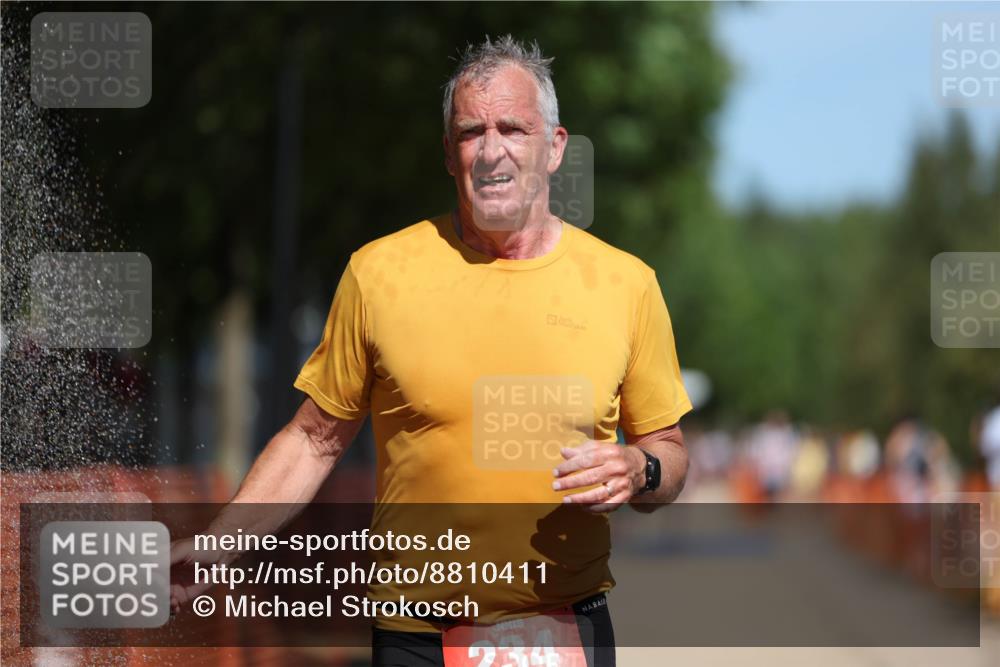 07.09.2025 - 19. Norderstedt Triathlon Michael Strokosch http://msf.ph/oto/8810411 07.09.2025 12:48:30 Laufen 234 meine-sportfotos.de