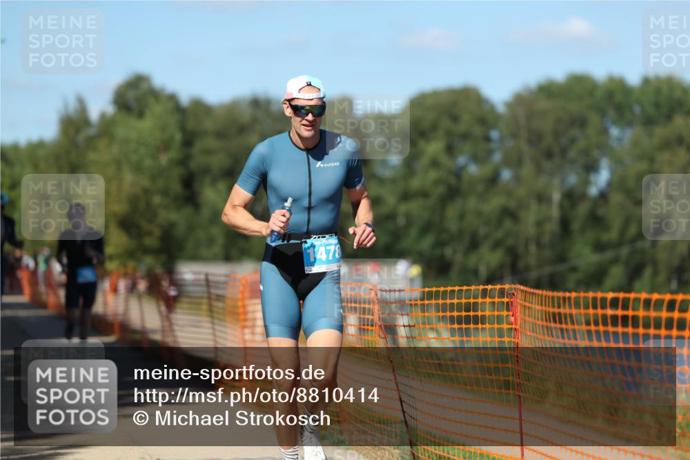 07.09.2025 - 19. Norderstedt Triathlon Michael Strokosch http://msf.ph/oto/8810414 07.09.2025 15:18:02 Laufen 398, 422, 896, 990, 1478 meine-sportfotos.de