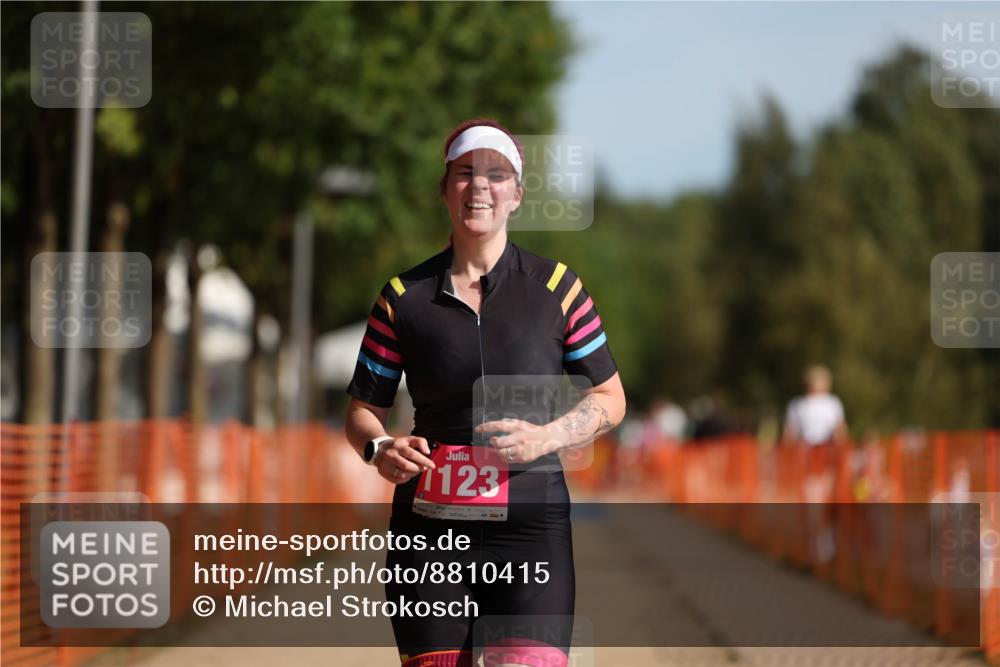 07.09.2025 - 19. Norderstedt Triathlon Michael Strokosch http://msf.ph/oto/8810415 07.09.2025 10:40:25 Laufen 645, 1123 meine-sportfotos.de