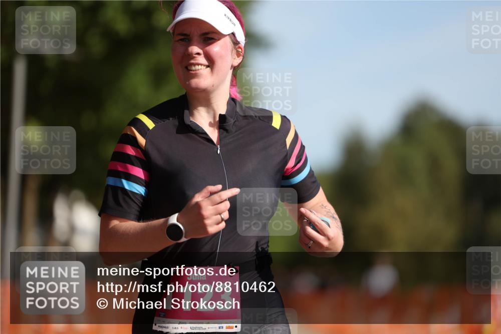 07.09.2025 - 19. Norderstedt Triathlon Michael Strokosch http://msf.ph/oto/8810462 07.09.2025 10:40:26 Laufen 645, 1123 meine-sportfotos.de