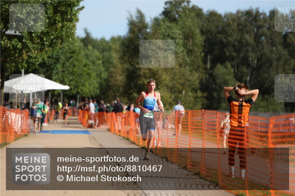07.09.2025 - 19. Norderstedt Triathlon Michael Strokosch http://msf.ph/oto/8810467 07.09.2025 10:40:47 Laufen 649 meine-sportfotos.de