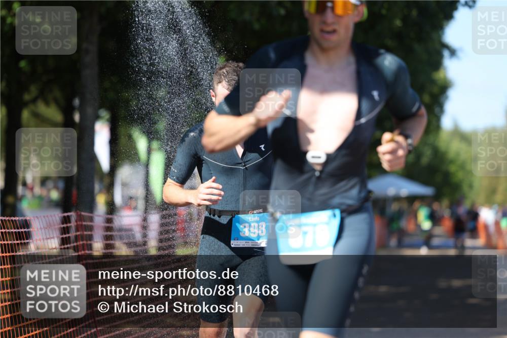 07.09.2025 - 19. Norderstedt Triathlon Michael Strokosch http://msf.ph/oto/8810468 07.09.2025 15:18:08 Laufen 398, 990 meine-sportfotos.de