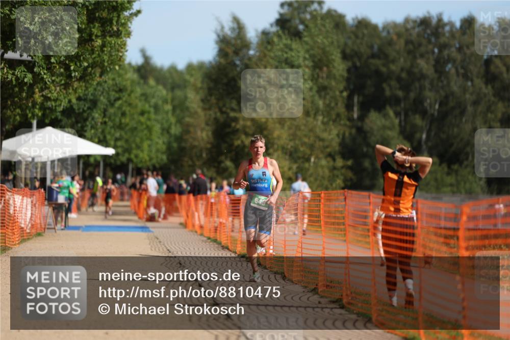 07.09.2025 - 19. Norderstedt Triathlon Michael Strokosch http://msf.ph/oto/8810475 07.09.2025 10:40:47 Laufen 649 meine-sportfotos.de