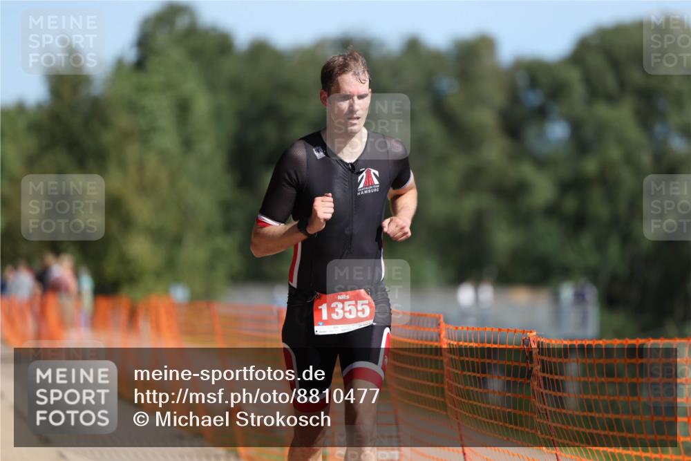 07.09.2025 - 19. Norderstedt Triathlon Michael Strokosch http://msf.ph/oto/8810477 07.09.2025 11:39:20 Laufen 1355 meine-sportfotos.de