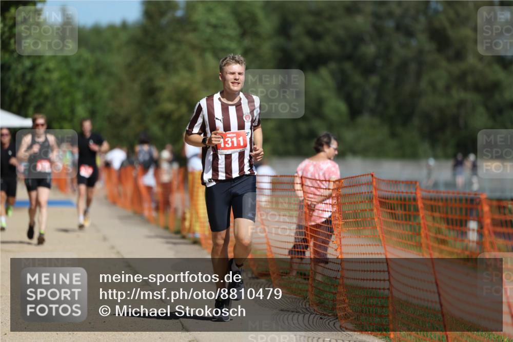 07.09.2025 - 19. Norderstedt Triathlon Michael Strokosch http://msf.ph/oto/8810479 07.09.2025 12:48:47 Laufen 1212, 1311 meine-sportfotos.de
