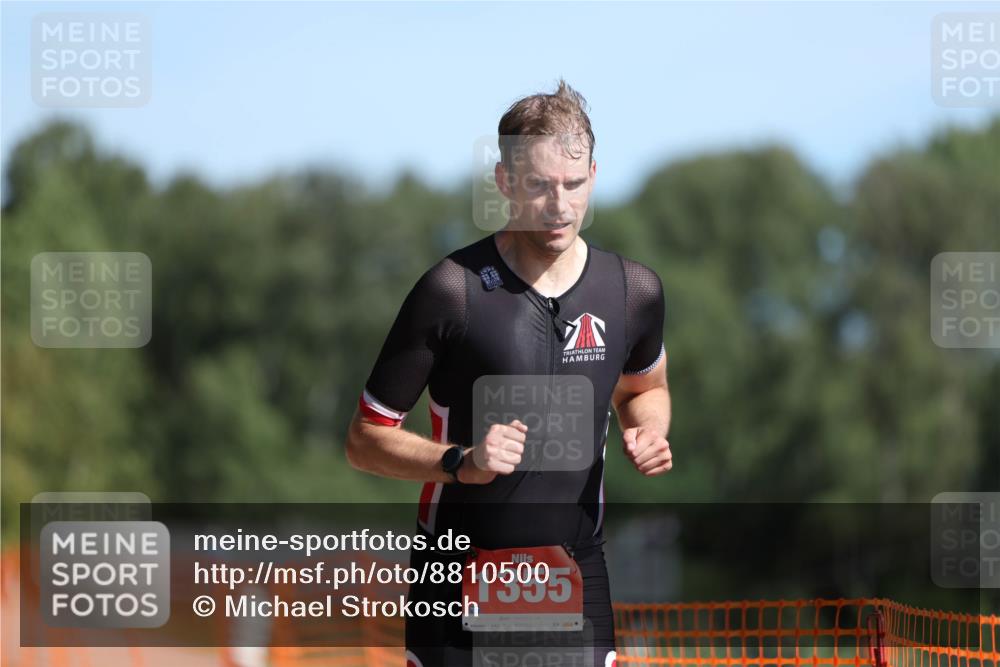 07.09.2025 - 19. Norderstedt Triathlon Michael Strokosch http://msf.ph/oto/8810500 07.09.2025 11:39:21 Laufen 1355 meine-sportfotos.de