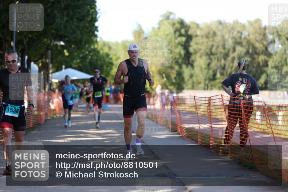 07.09.2025 - 19. Norderstedt Triathlon Michael Strokosch http://msf.ph/oto/8810501 07.09.2025 16:15:45 Laufen 430, 523, 1405, 1538 meine-sportfotos.de