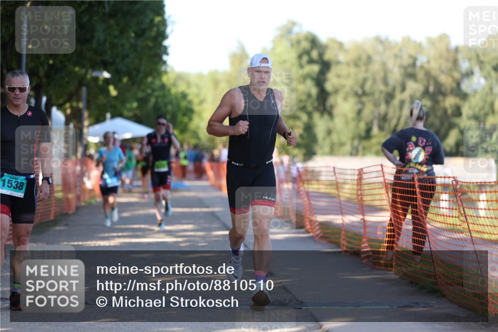 07.09.2025 - 19. Norderstedt Triathlon Michael Strokosch http://msf.ph/oto/8810510 07.09.2025 16:15:46 Laufen 430, 523, 1405, 1538 meine-sportfotos.de
