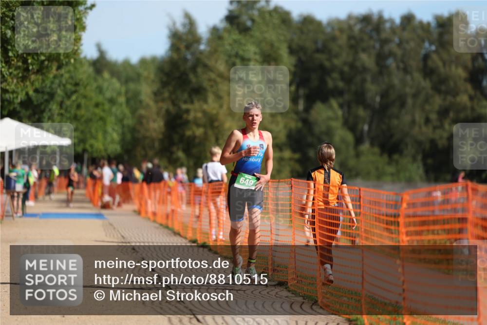 07.09.2025 - 19. Norderstedt Triathlon Michael Strokosch http://msf.ph/oto/8810515 07.09.2025 10:40:49 Laufen 649 meine-sportfotos.de