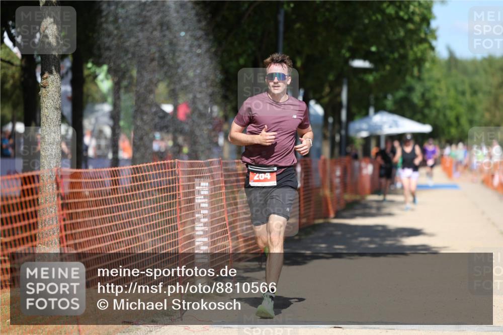 07.09.2025 - 19. Norderstedt Triathlon Michael Strokosch http://msf.ph/oto/8810566 07.09.2025 13:26:28 Laufen 264 meine-sportfotos.de