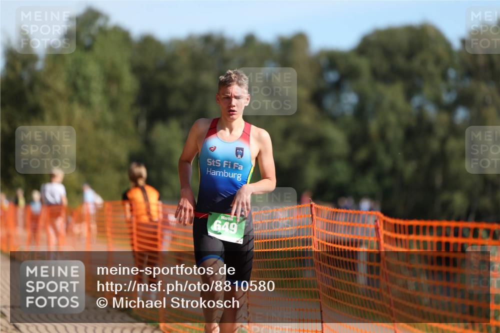 07.09.2025 - 19. Norderstedt Triathlon Michael Strokosch http://msf.ph/oto/8810580 07.09.2025 10:40:51 Laufen 649 meine-sportfotos.de