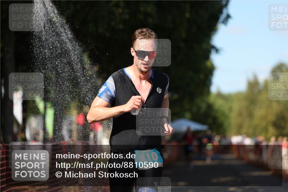 07.09.2025 - 19. Norderstedt Triathlon Michael Strokosch http://msf.ph/oto/8810590 07.09.2025 15:18:45 Laufen 374, 410 meine-sportfotos.de