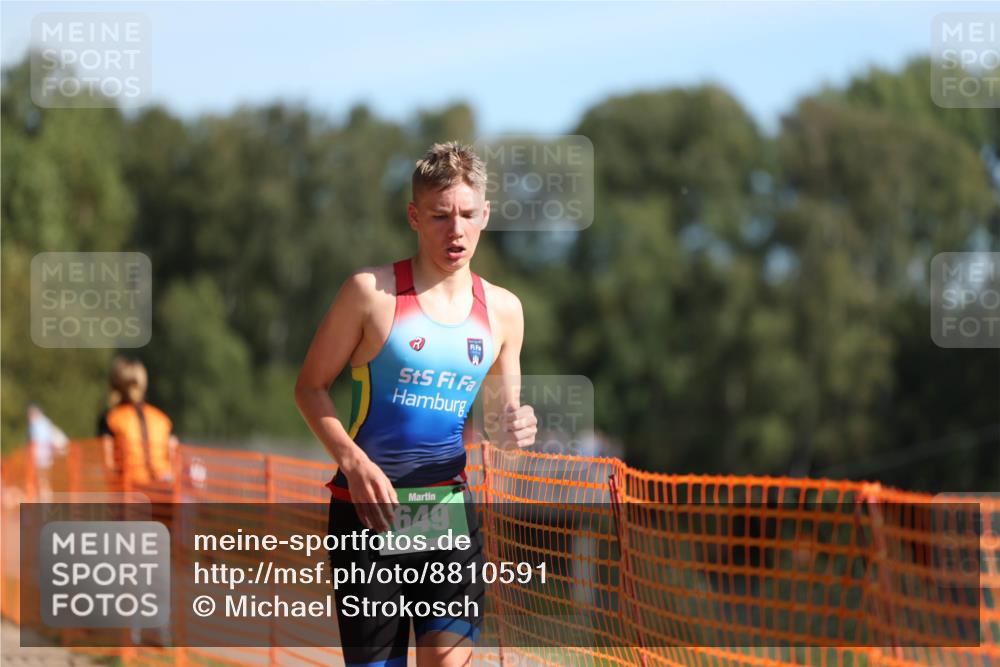 07.09.2025 - 19. Norderstedt Triathlon Michael Strokosch http://msf.ph/oto/8810591 07.09.2025 10:40:52 Laufen 649 meine-sportfotos.de
