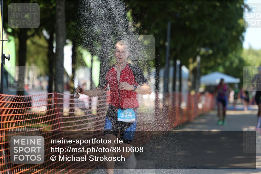 07.09.2025 - 19. Norderstedt Triathlon Michael Strokosch http://msf.ph/oto/8810608 07.09.2025 15:18:53 Laufen 374, 1020 meine-sportfotos.de